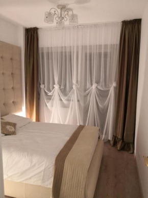 Apartament de lux white&red